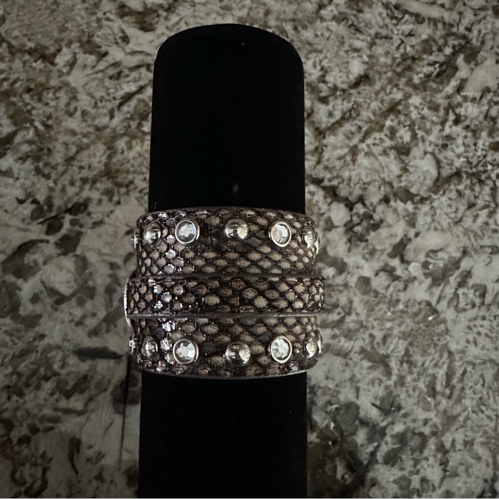 Bracelet